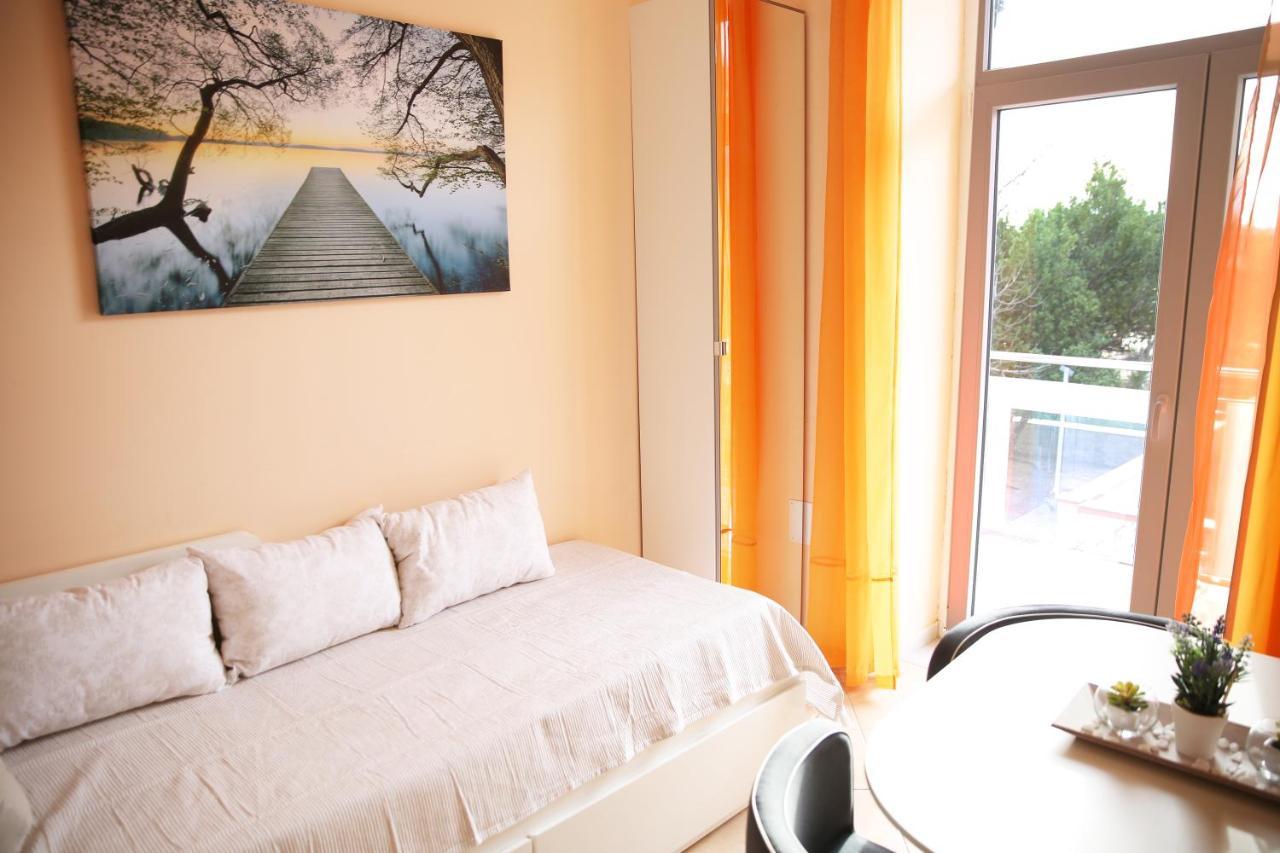 Villa Mit Whirlpool Fuer 32 Per Crikvenica Esterno foto